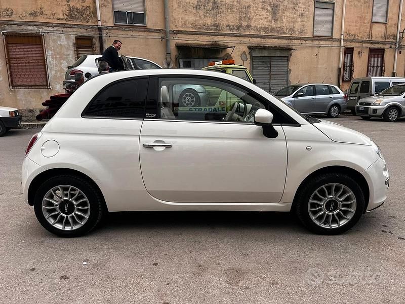 Usata Fiat 500 Lounge 69 CV (50 kW) 2009 Bianco Cabrio