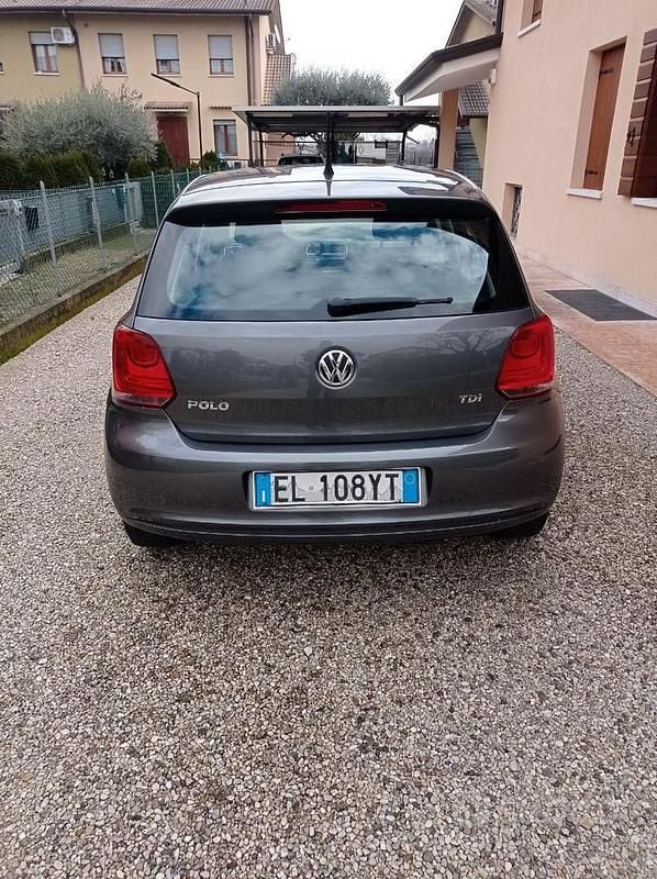 Usata VW Polo 75 CV (55 kW) 2012 Grigio Berlina