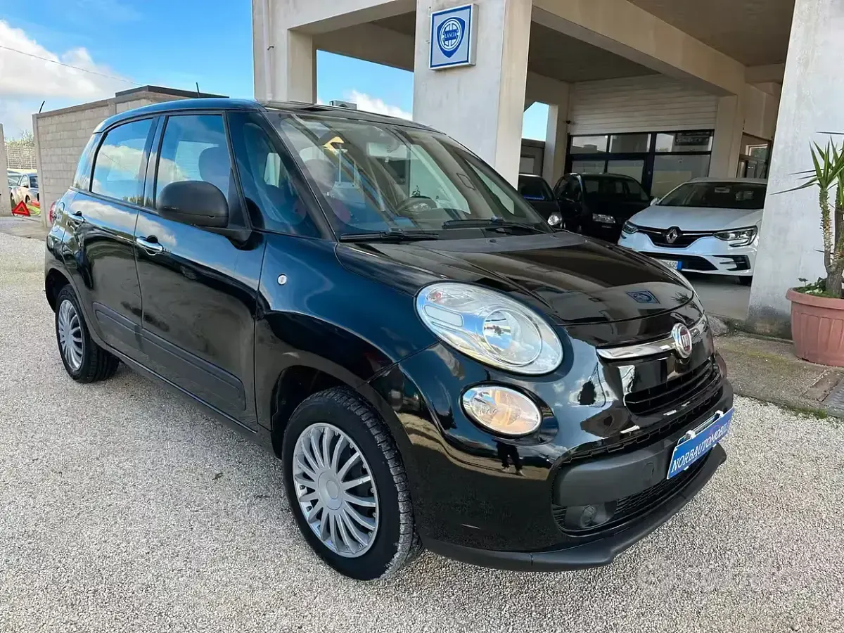 Usata Fiat 500L Lounge 80 CV (58 kW) 2015 Nero Monovolume