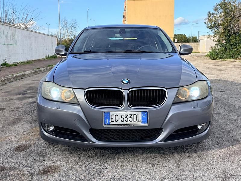 Usata BMW 320 177 CV (130 kW) 2010 Grigio Station wagon