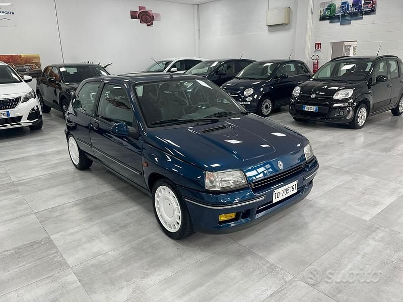 Occasion Renault Clio 135 ch (99 kW) 1992 Bleue Berline