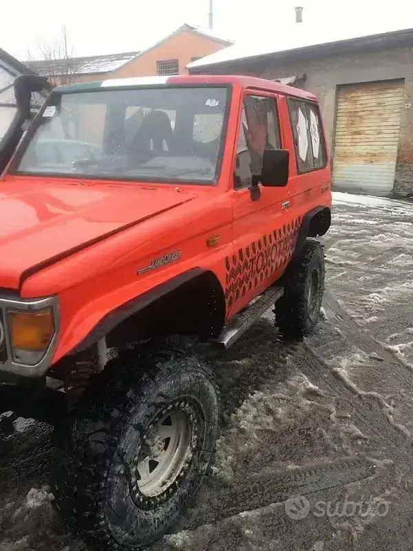 Usata Toyota Land Cruiser 86 CV (63 kW) 1988 Rosso SUV