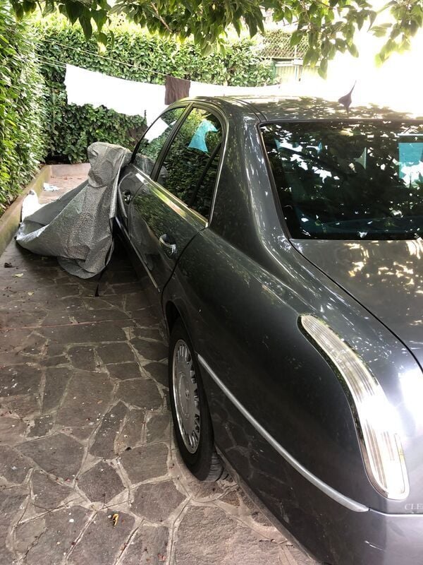 Usato 2003 Lancia Thesis 2.4 Benzin 170 CV (6.000 €)