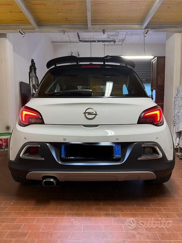 Usata Opel Adam S 180 CV (132 kW) 2017 Utilitaria