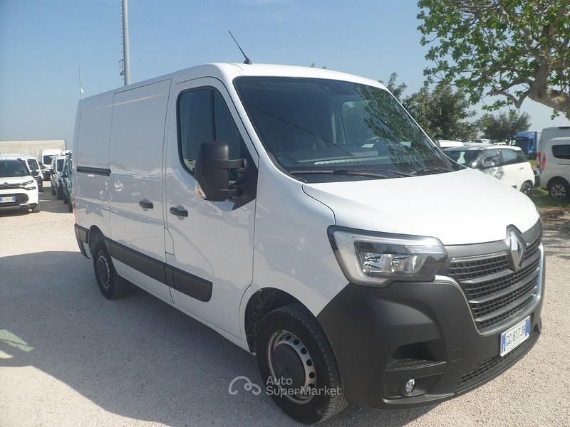 Begagnad Renault Master 135 HK (99 kW) 2022 Vit Minibuss