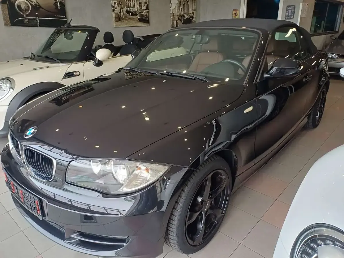Usata BMW 120 Cabriolet 170 CV (125 kW) 2009 Nero Cabrio