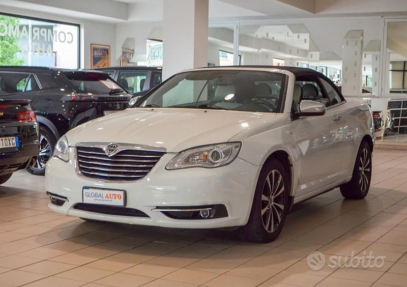 Usata Lancia Flavia 170 CV (125 kW) 2012 Bianco Cabrio