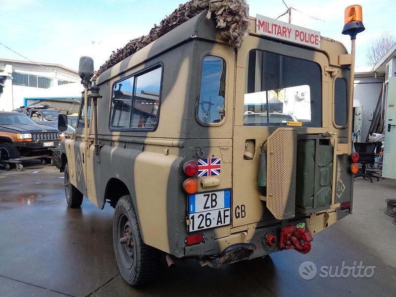 Usata Land Rover 3 98 CV (72 kW) 1981 Beige SUV