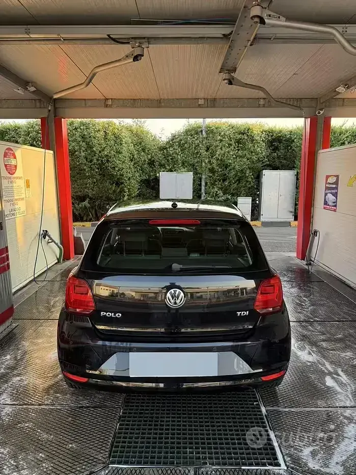 Usata VW Polo Comfortline 90 CV (66 kW) 2017 Nero Berlina