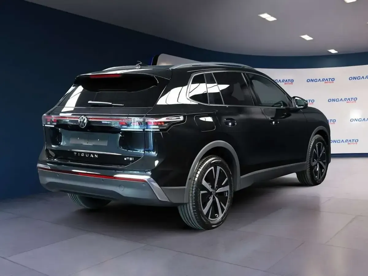 Nuova VW Tiguan IQ Drive 150 CV (110 kW) 2026 Nero SUV