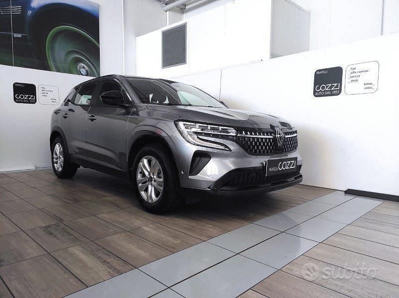 Grigio Usata 2024 Renault Austral Evolution SUV | 25.800 € (Ottimo prezzo) - Immagine 1/4
