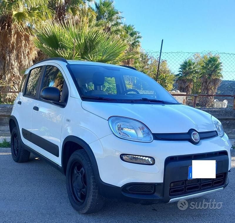 Bianco Usata 2019 Fiat Panda 4x4 Due volumi | 7400 € (Super prezzo) - Immagine 1/4