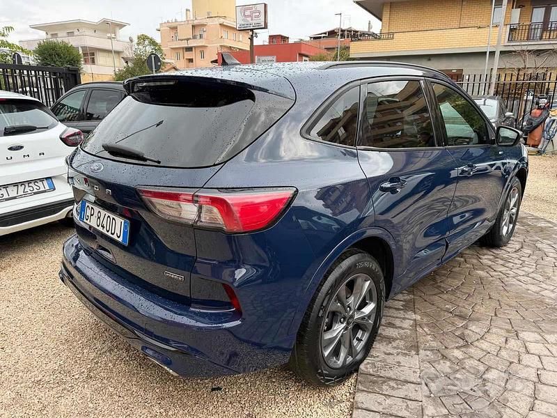 Usata Ford Kuga ST-Line 225 CV (165 kW) 2023 Blu SUV