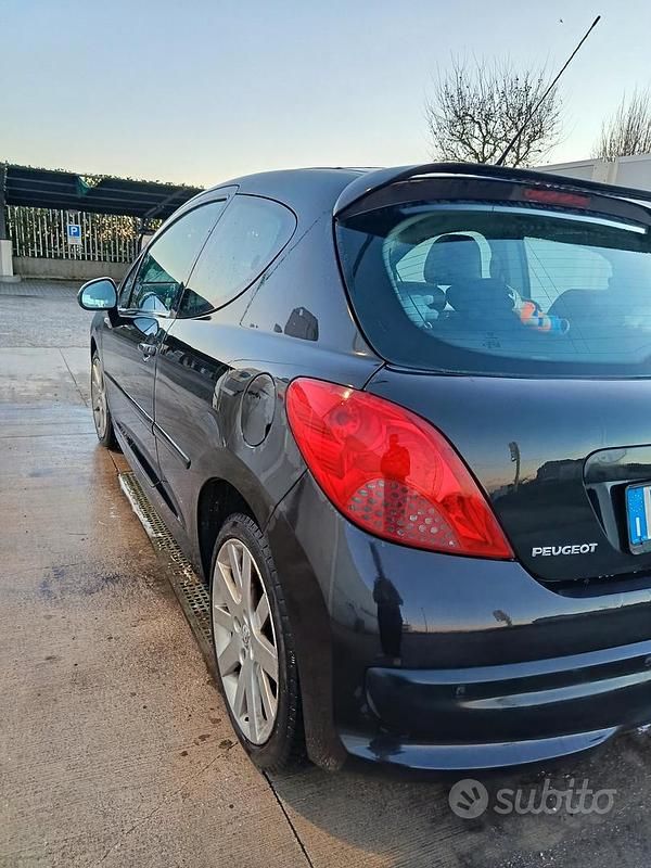 Usata Peugeot 207 150 CV (110 kW) 2007 Berlina