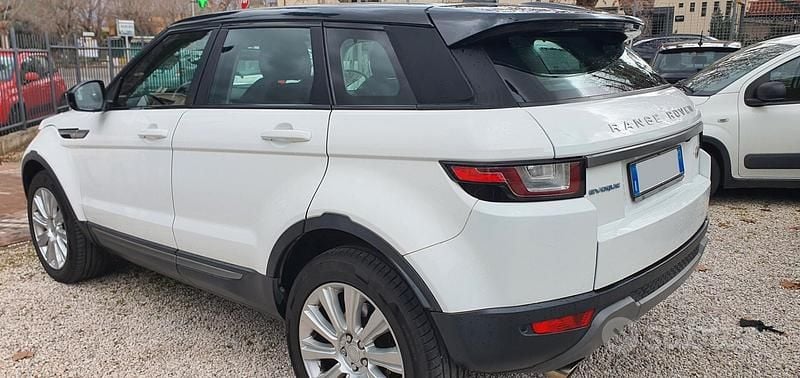 Usata Land Rover Range Rover evoque SE Dynamic 150 CV (110 kW) 2017 Bianco SUV