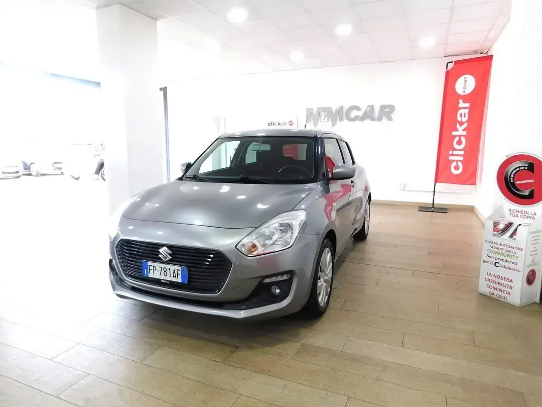 Usata Suzuki Swift Cool 90 CV (66 kW) 2018 Grigio Utilitaria