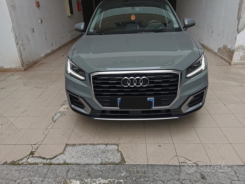 Usata Audi Q2 116 CV (85 kW) 2018 Grigio SUV
