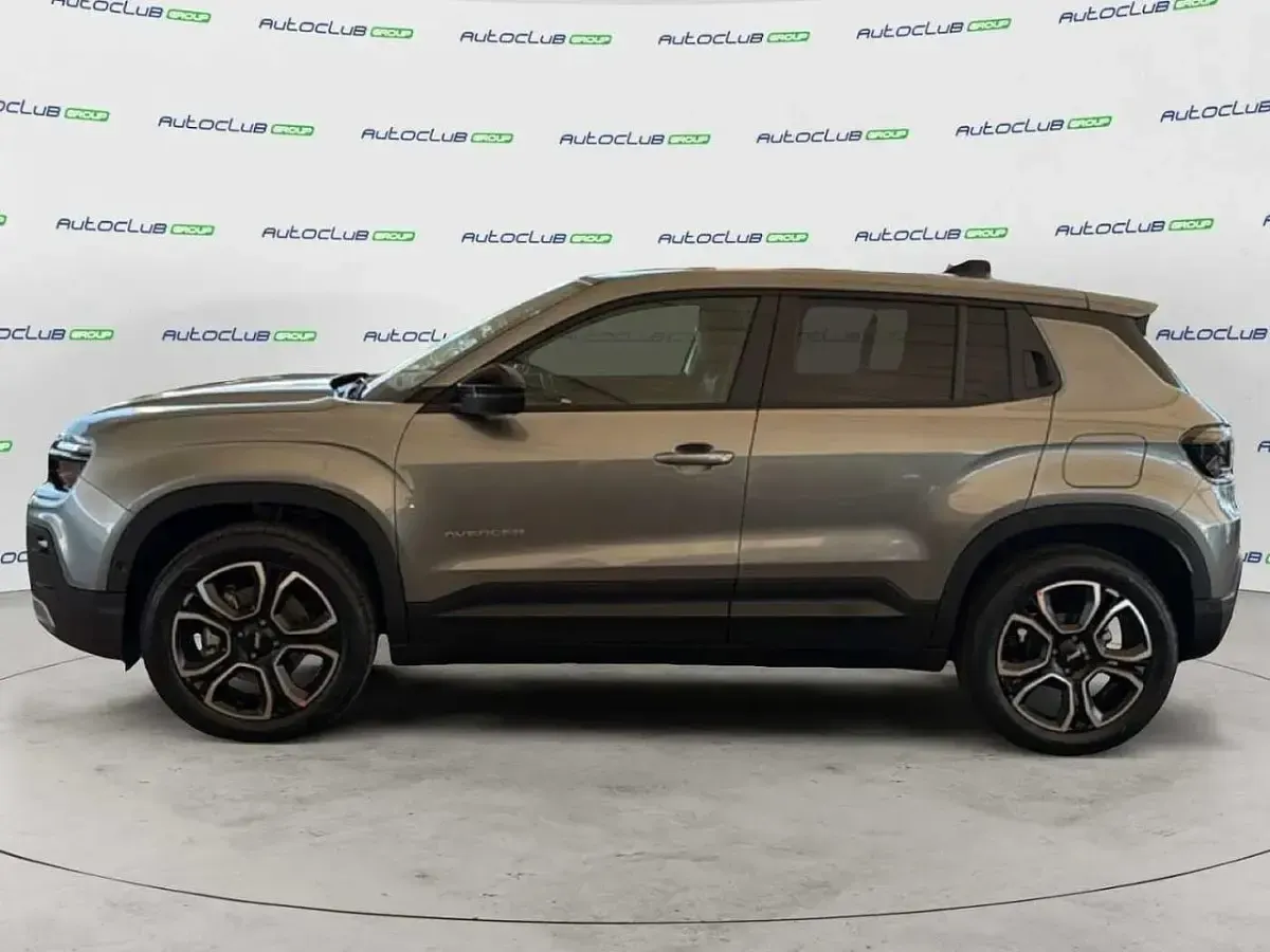 Nuova Jeep Avenger Summit 109 CV (80 kW) 2026 Grigio SUV