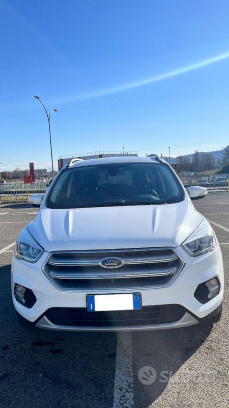 Bianco Usata 2017 Ford Kuga SUV | 11.700 € (Ottimo prezzo) - Immagine 1/4