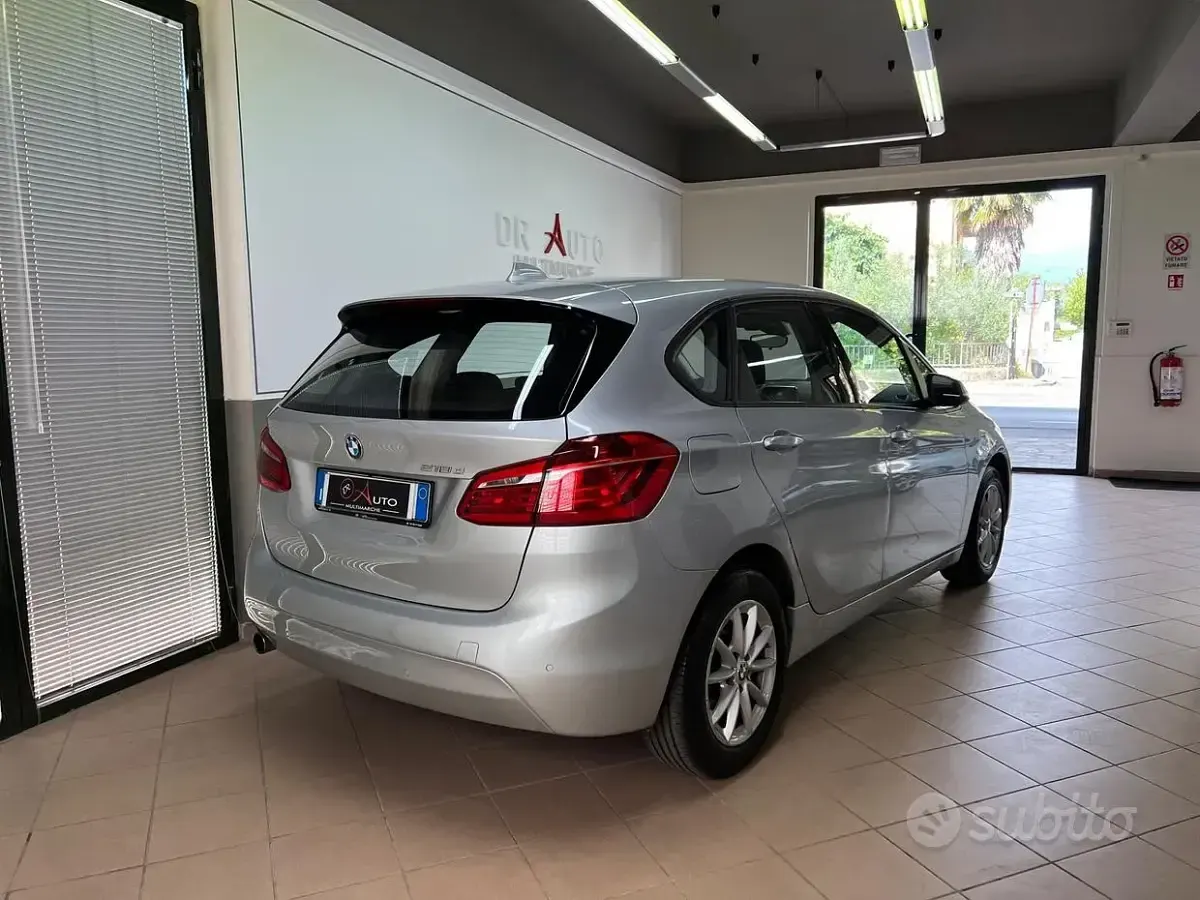 Usata BMW 218 Advantage 150 CV (110 kW) 2016 Grigio Station wagon