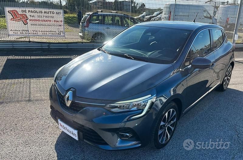 Grigio Usata 2020 Renault Clio V Initiale Paris Tre volumi | 12.500 € (Ottimo prezzo) - Immagine 1/4