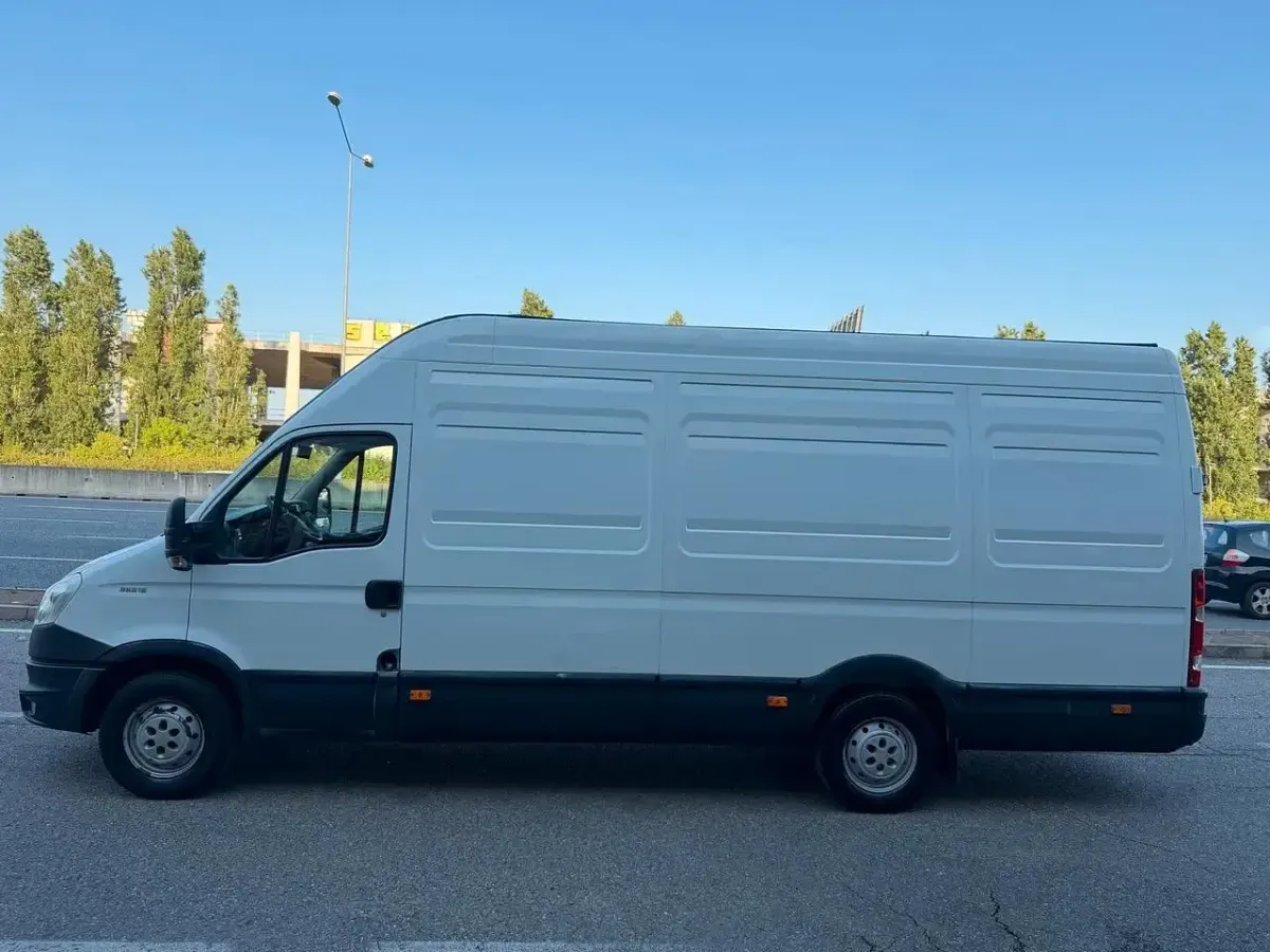 Usata Iveco Daily 145 CV (106 kW) 2012 Bianco
