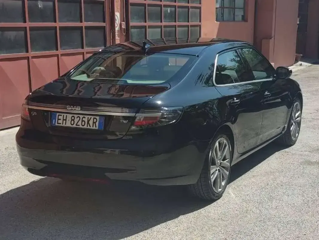 Usata Saab 9-5 Vector 190 CV (139 kW) 2011 Nero Berlina