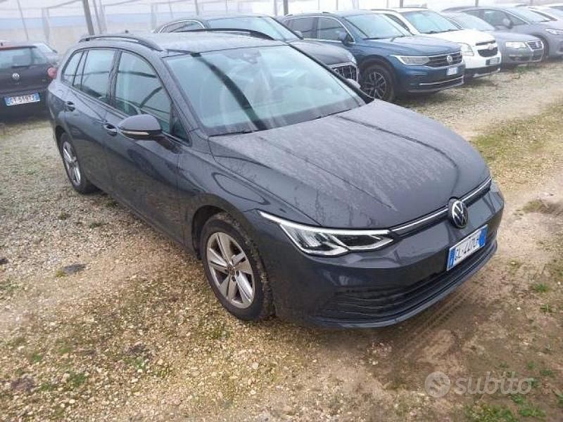 Usata VW Golf VIII 116 CV (85 kW) 2022 Grigio Station wagon