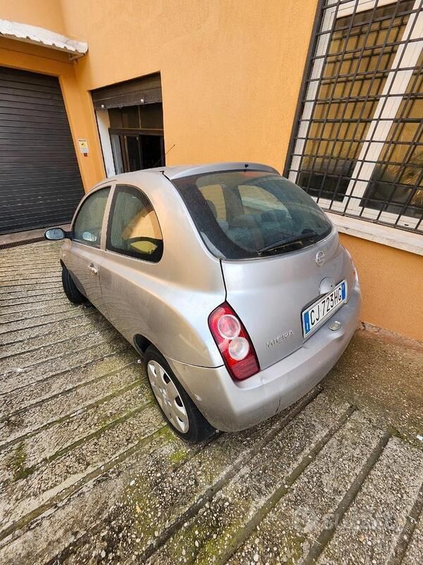 Usata Nissan Micra 60 CV (44 kW) 2003 Grigio Utilitaria