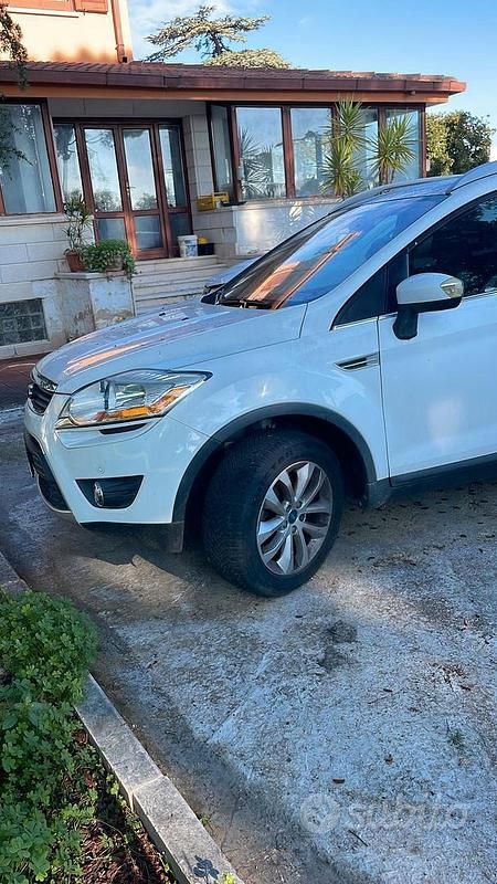 Usata Ford Kuga 136 CV (100 kW) 2011 Bianco SUV