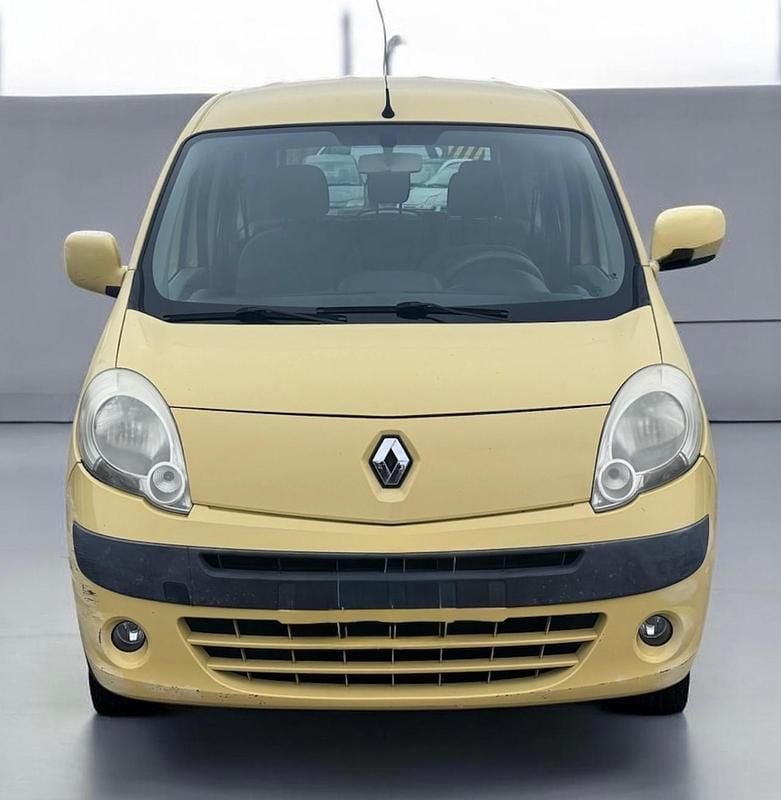 Usata Renault Kangoo Dynamique 106 CV (77 kW) 2009 Giallo Monovolume
