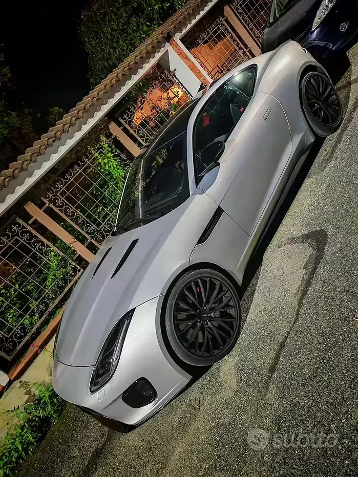 Usata Jaguar F-Type R-Dynamic 300 CV (220 kW) 2020 Coupé