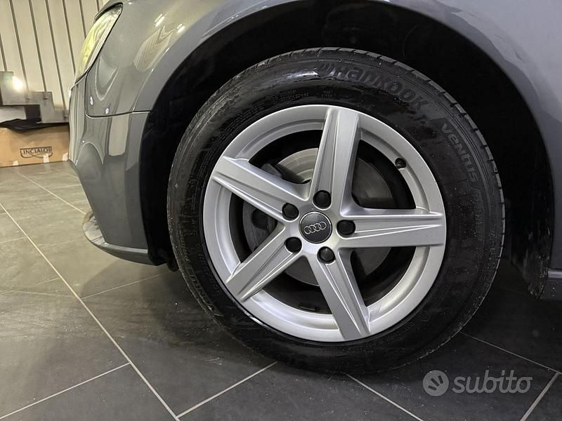 Usata Audi A3 Sport 116 CV (85 kW) 2019 Grigio Berlina
