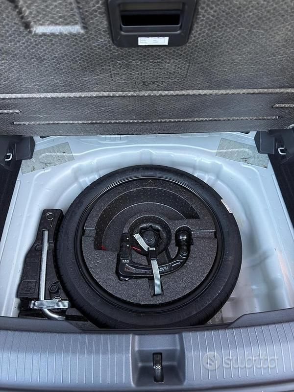 Usata VW T-Roc R-line 150 CV (110 kW) 2022 SUV