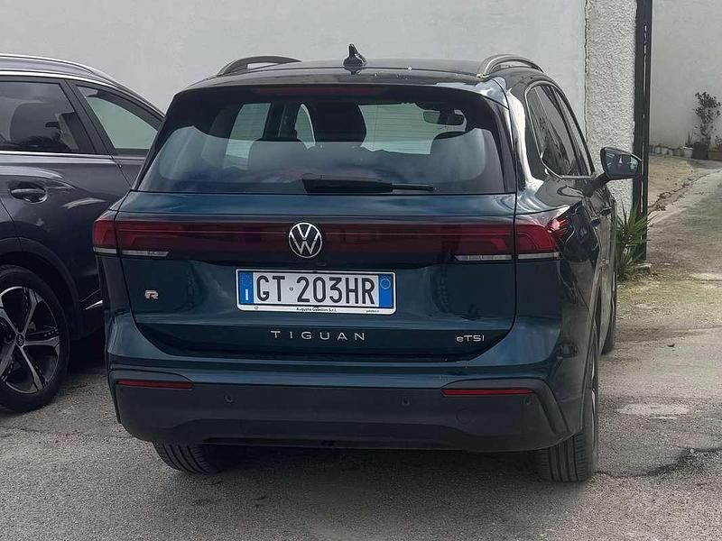 Blu/azzurro Usata 2024 VW Tiguan Life SUV | 34.700 € (Super prezzo) - Immagine 1/4