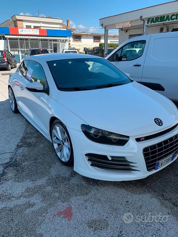 Usata VW Scirocco 122 CV (89 kW) 2010 Bianco Coupé