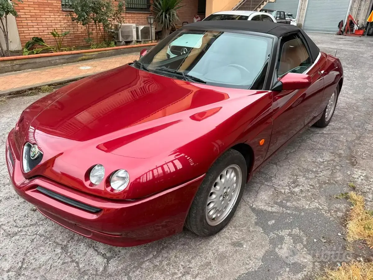 Usata Alfa Romeo Spider 1997 Rosso Cabrio