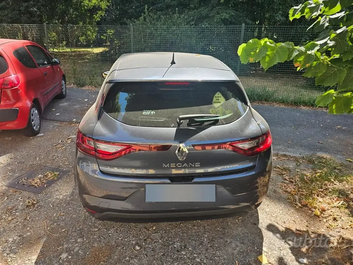 Usata Renault Mégane IV 116 CV (85 kW) 2019 Bluazzurro Berlina