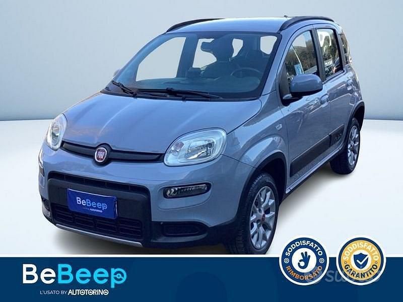 Usata Fiat Panda 4x4 S 86 CV (63 kW) 2018 Blu metallizzato Utilitaria