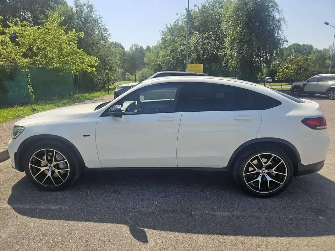Usata Mercedes GLC300e AMG line 306 CV (225 kW) 2021 Bianco SUV