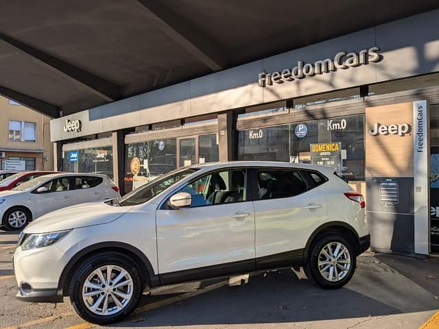 Usata Nissan Qashqai Visia 116 CV (85 kW) 2015 Bianco SUV