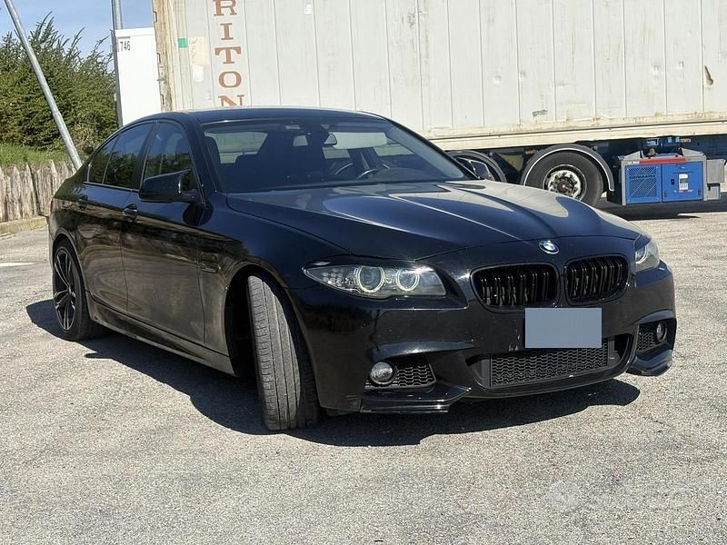 Usata BMW 520 Comfort Edition 184 CV (135 kW) 2012 Nero Berlina