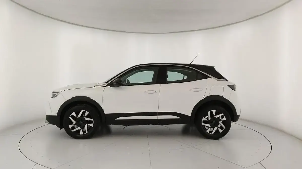 Usata Opel Mokka Elegance 101 CV (74 kW) 2023 Bianco SUV