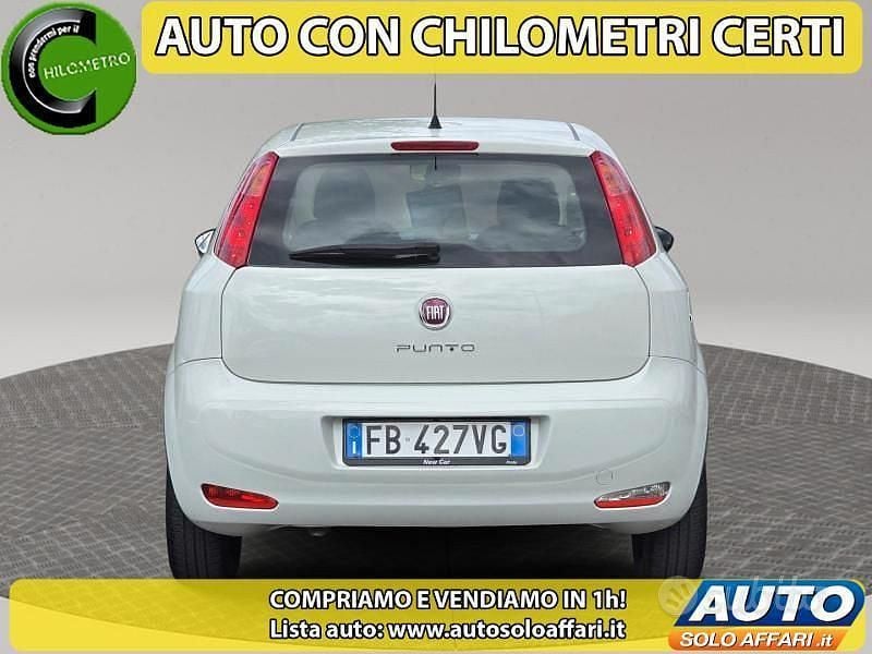 Usata Fiat Punto 69 CV (50 kW) 2015 Bianco Utilitaria