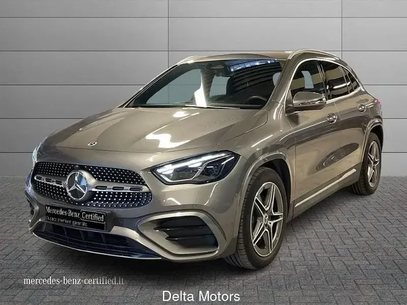 Usata Mercedes GLA200 Advanced Plus 150 CV (110 kW) 2024 SUV