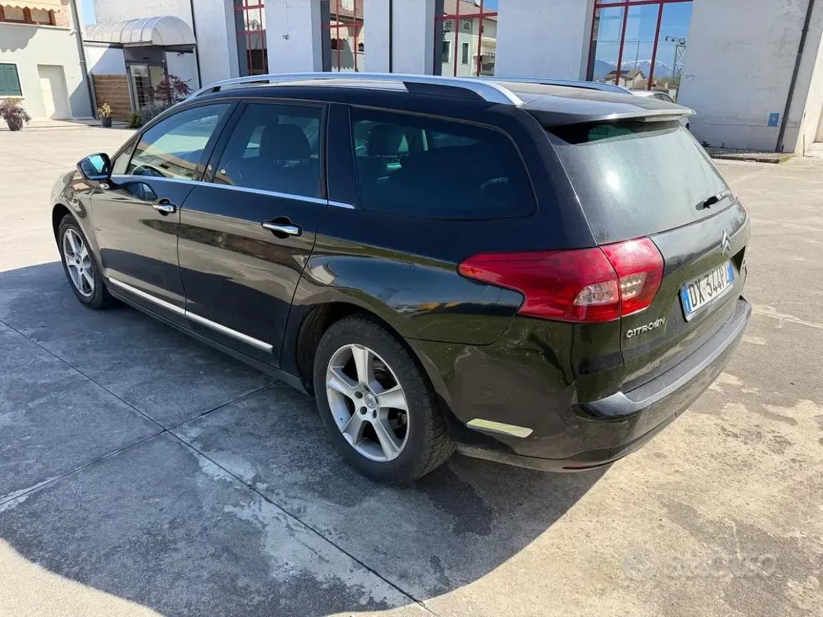 Usata Citroën C5 Exclusive 163 CV (119 kW) 2010 Nero Station wagon