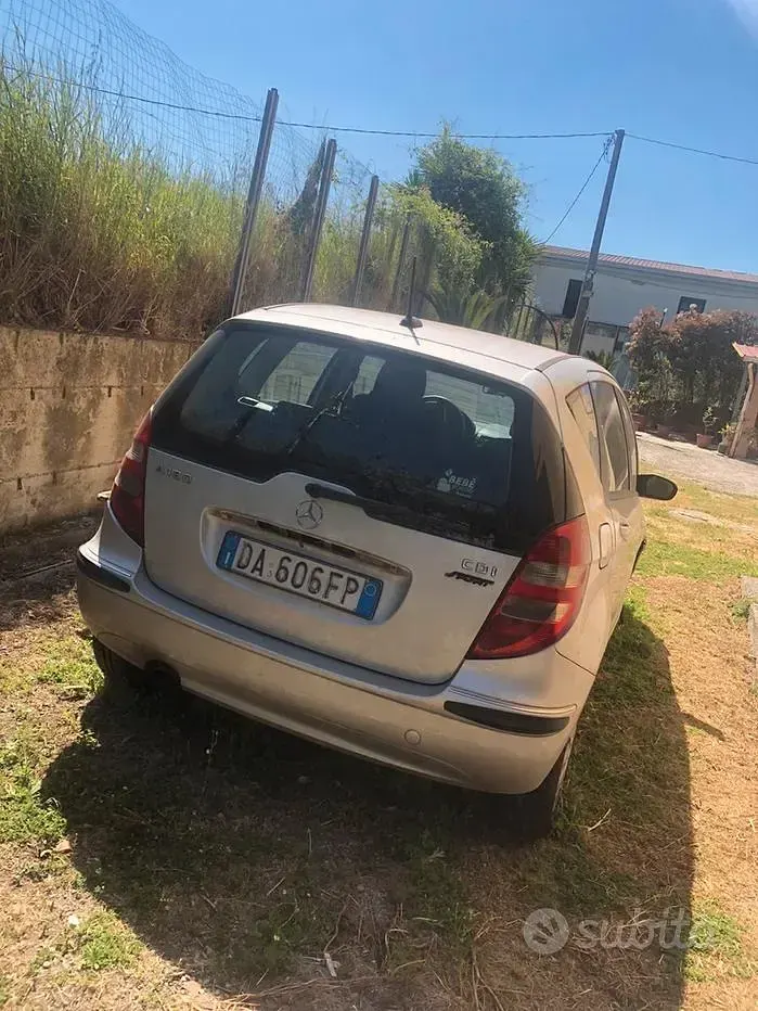 Usata Mercedes A180 109 CV (80 kW) 2006 Grigio Berlina