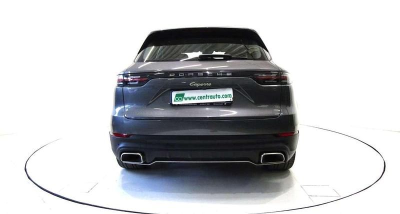 Usata Porsche Cayenne 340 CV (250 kW) 2019 Grigio SUV