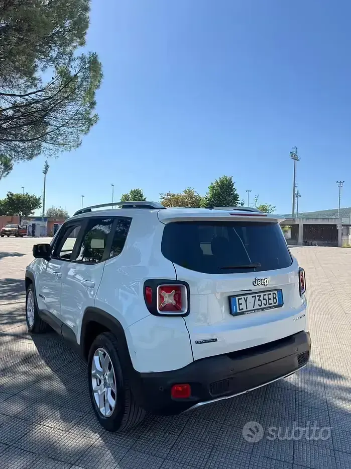 Usata Jeep Renegade Longitude 120 CV (88 kW) 2014 Bianco SUV