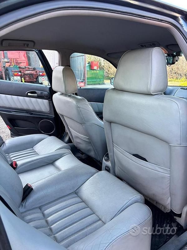 Usata Alfa Romeo 166 140 CV (102 kW) 2002 Berlina